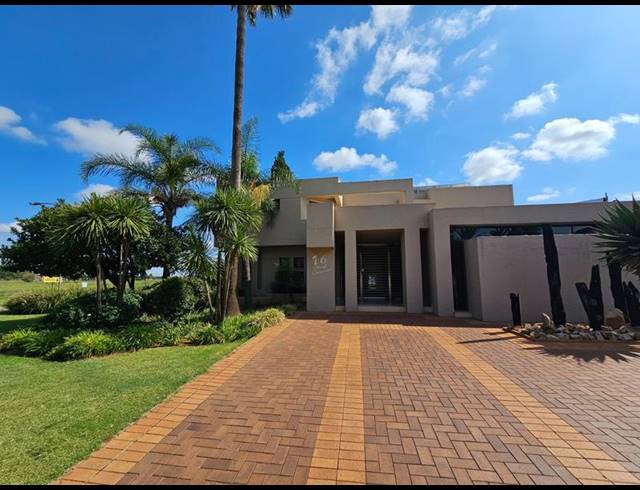 7 BEDROOM HOUSE FOR SALE IN LENASIA EXT 7
